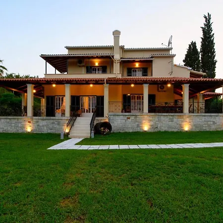 וילה Grand Roubana Gazátika