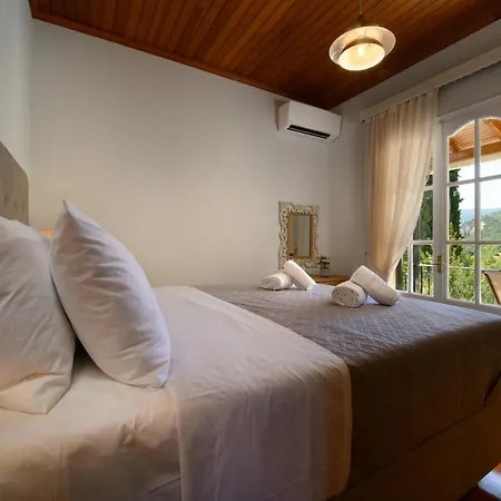 Villa Grand Roubana Gazatika