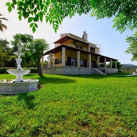 Grand Roubana Villa Gazatika