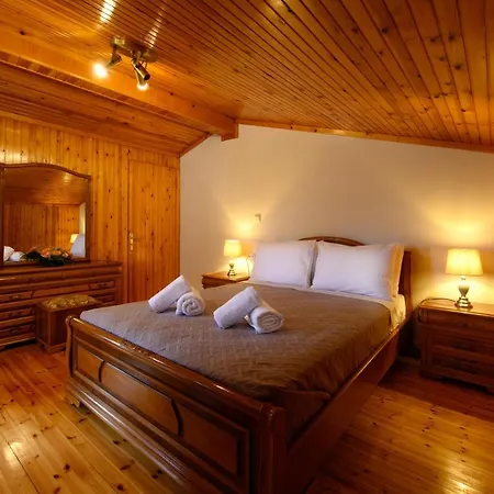 Grand Roubana Villa Gazatika