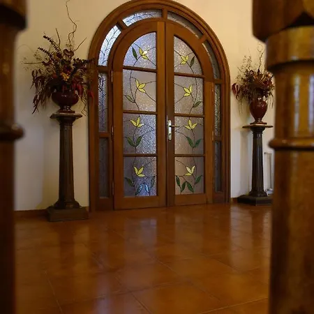 Villa Grand Roubana Gazatika