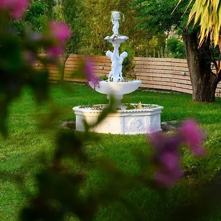 Grand Roubana Villa